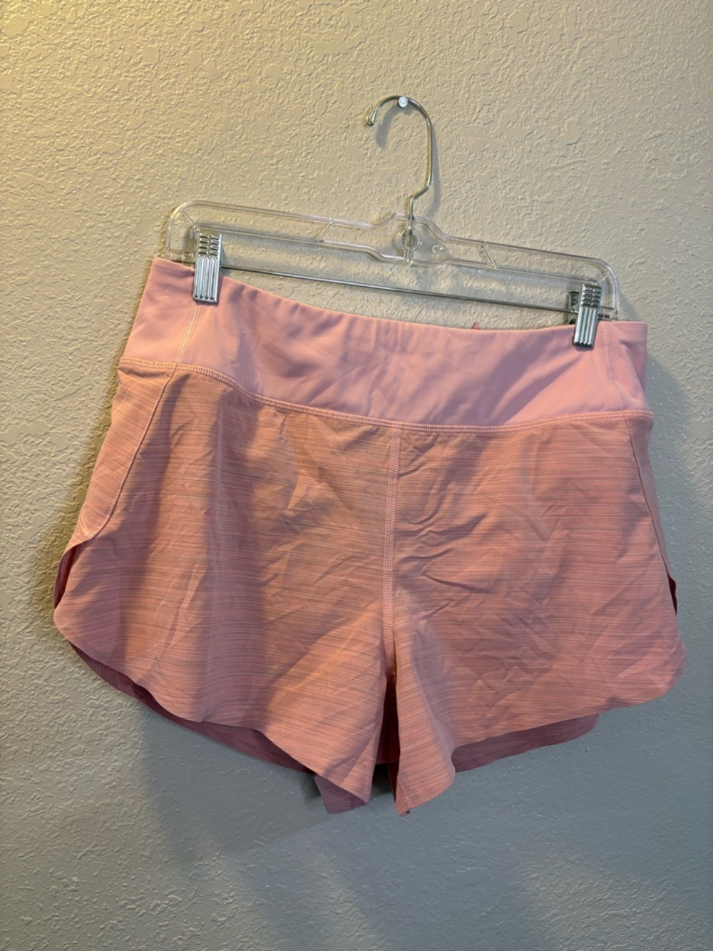Athleta Run With It Textured 3.5” Shorts